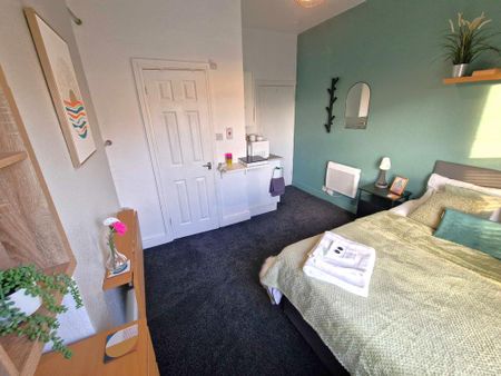 Studio to rent - Photo 2