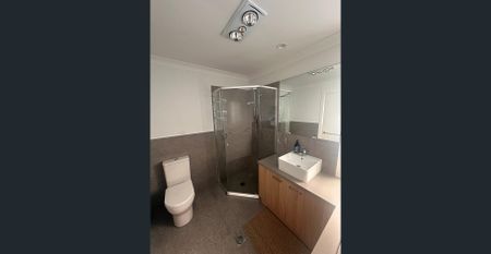 WELL PRESENTED, MODERN GRANNY FLAT - Photo 4