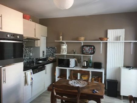 Location Appartement 1 pièces 27 m2 à Saint-Sébastien-sur-Loire - Photo 2