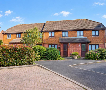 3 bedroom end of terrace house to rent - Photo 2