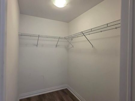 For Lease - 75 Attmar Drive Unit# 243, Brampton, Ontario - Photo 4