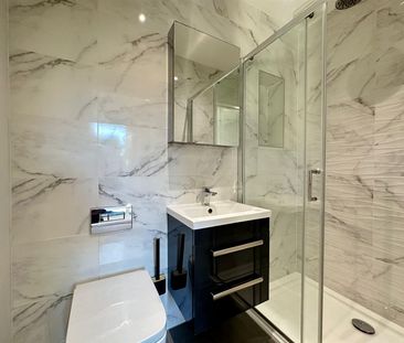 3 Bedroom Apartment - First Floor - Photo 6