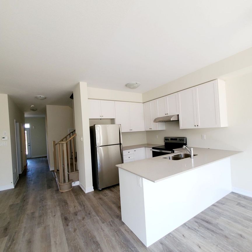 For Lease - 7789 Kalar Road Unit# 2, Niagara Falls, Ontario - Photo 1