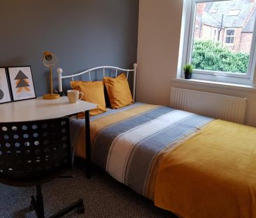 4 bedroom terraced house to rent - Photo 6