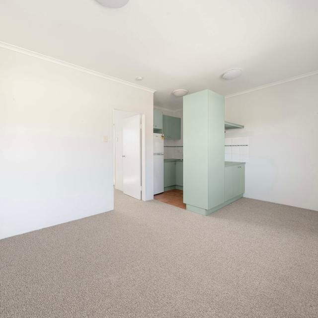 19/110-112 Fergus Road - Photo 1