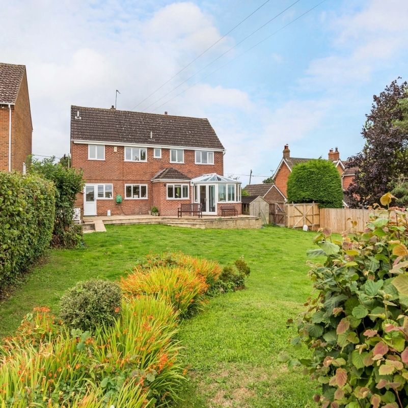 5 bedroom detached house to rent - Photo 1
