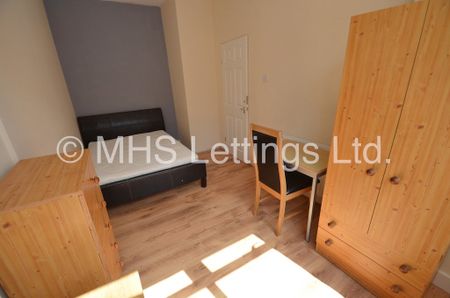 1 Bedroom Shared House for rent in Hartley Grove - Photo 3