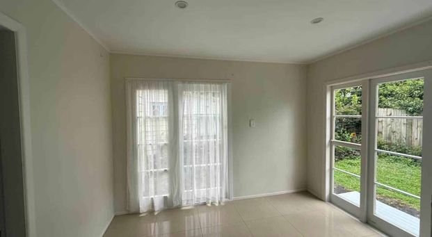 Classic Mt Eden home 5 Bedrooms, 2 Bathrooms - Photo 1