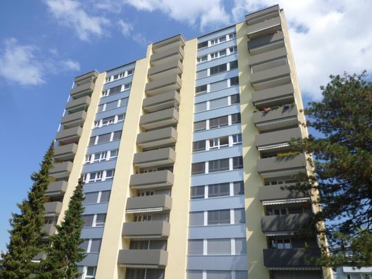 Charmante 2- Zimmer Wohnung wartet auf Sie. - Photo 1