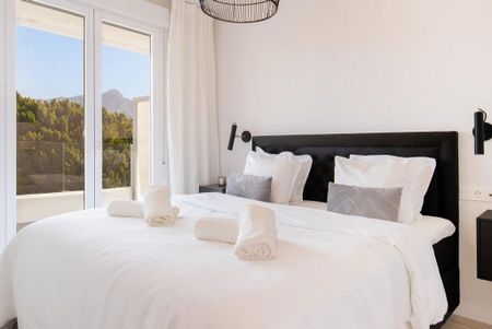 Luxury Flat for rent in Marbella, Spain - Photo 3