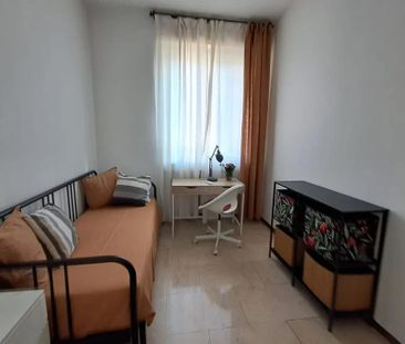 Via Fridtjof Nansen, Milan, Lombardy 20156 - Photo 5