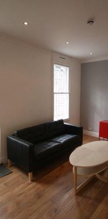 4 bedroom terraced house to rent - Photo 1