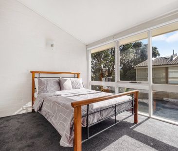 2/18 Johnstone Street, Malvern VIC 3144 - Photo 5