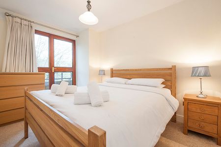 Lansdowne Village, Ballsbridge, Dublin 4 - Photo 2