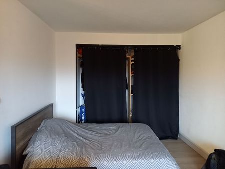 Location Appartement 1 pièce 36m² - Photo 3