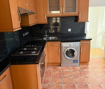 2 Bed Maisonette, Burford Road, SE6 - Photo 5