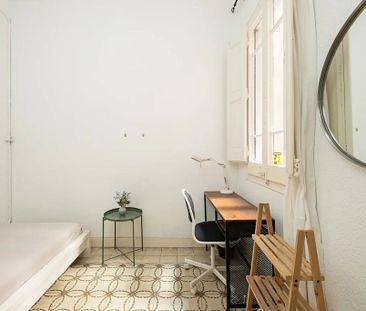 Carrer de Mallorca, Barcelona, Catalonia 08037 - Photo 4