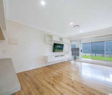 Spacious 2 Bedroom Home - Water Included! - Photo 1