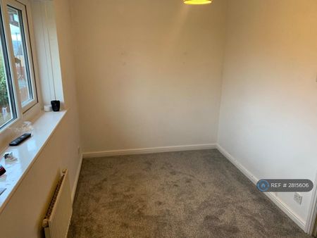2 bedroom terraced house to rent - Photo 4