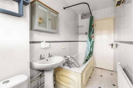 East Hill, Oxted, RH8 - Photo 4