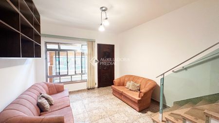 Sobrado com 2 quartos e 78m² para alugar em Jardim, Santo André. - Foto 2