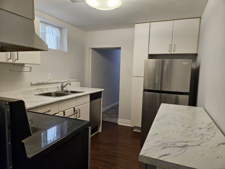 For Lease - 85 Lanark Avenue Unit# Lower, Toronto, Ontario - Photo 4