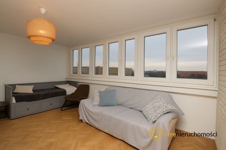 Jasna kawalerka z windą, 34 m² – przy Sky Tower - Zdjęcie 2