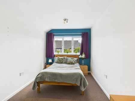 5 bedroom semi-detached house to rent - Photo 3