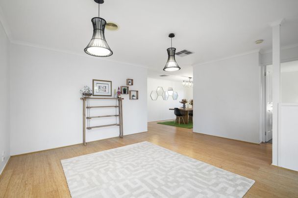 Stunning four bedroom home in quiet location - Photo 1