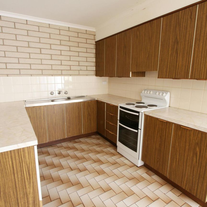 Quite complex - Photo 1