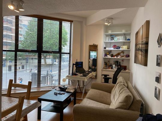 1 bedroom flat to rent - Photo 1