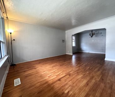 For Lease - 292 Poyntz Avenue, Toronto, Ontario - Photo 5