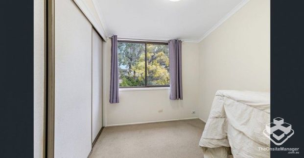 PERFECTLY LOCATED IN POPULAR CAPALABA - Photo 1