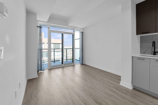 For Lease - 2300 St Clair Avenue Unit# 811, Toronto, Ontario - Photo 1
