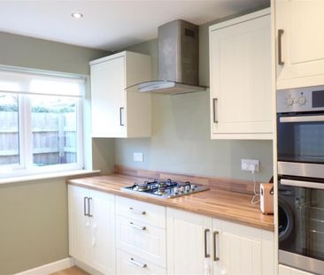 3 bedroom terraced house to rent - Photo 4