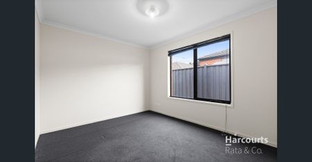 Spacious 4-Bedroom Home in South Morang - Photo 3