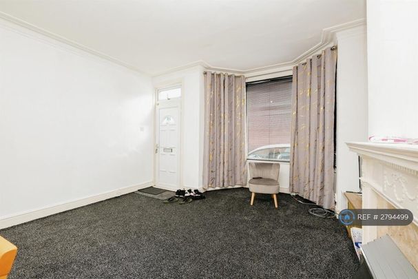2 bedroom terraced house to rent - Photo 1