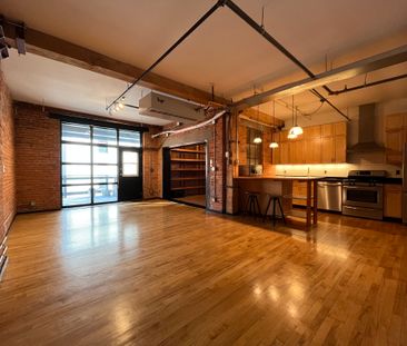 Stylish 1 Bedroom Loft In A Historic Downtown Building - Photo 6
