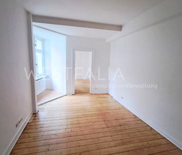 Moderne Altbauwohnung mit eigener Terrasse - Photo 1