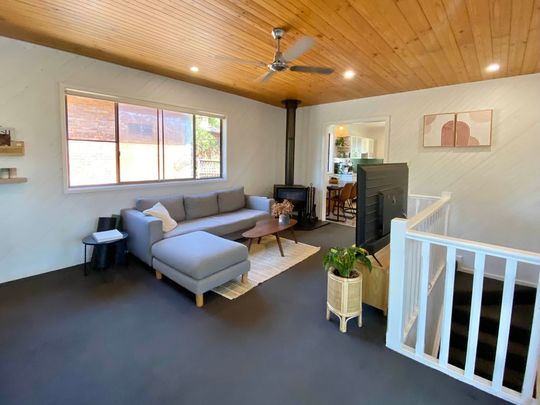 19 John Street, Tingira Heights - Photo 1