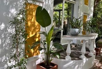 Villa-Parioli: Beautiful independent house with large private garden and terraces. Spacious living, formal dining, study-music room, sun room, 5 bedrooms, 4 bathrooms, parking. rif 163