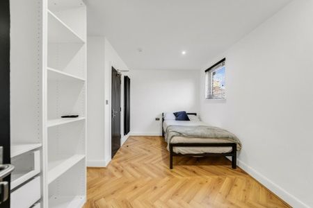 6 bedroom house to rent - Photo 3