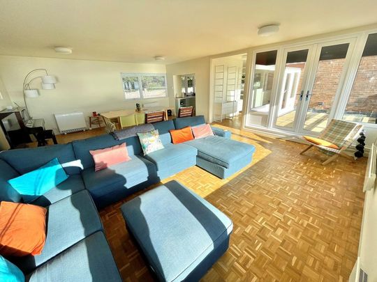 3 bedroom apartment to rent - Photo 1