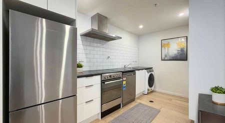 LIGHT FILLED FOUR BEDROOM APARTMENT - Photo 3