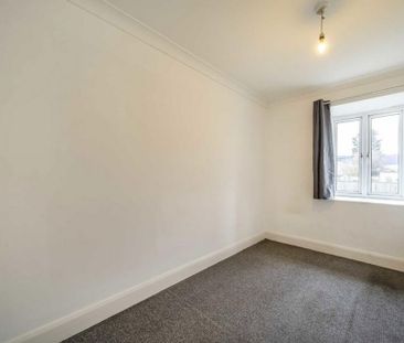 4 bedroom detached house to rent - Photo 6