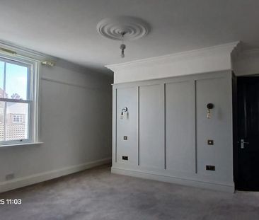 2 bedroom end of terrace house to rent - Photo 3