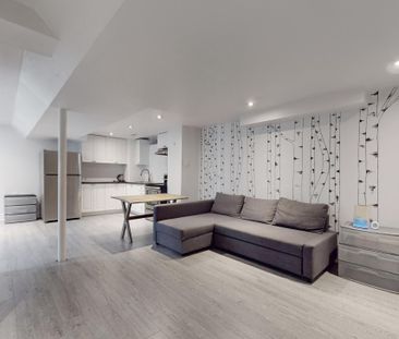 For Lease - 98 Lowther Upper Avenue, Richmond Hill, Ontario - Photo 1