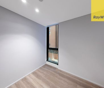 Elevated Three Room Apartment |Peak Urban Living Perched On Upper F... - Photo 1