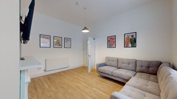 6 bedroom house to rent - Photo 1