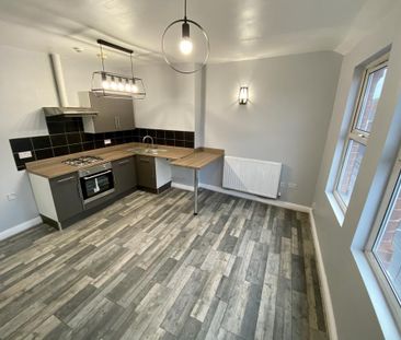 1 bedroom flat to rent - Photo 2